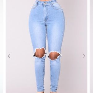 FASHION NOVA “BLUE DREAM” HIGH RISE JEANS